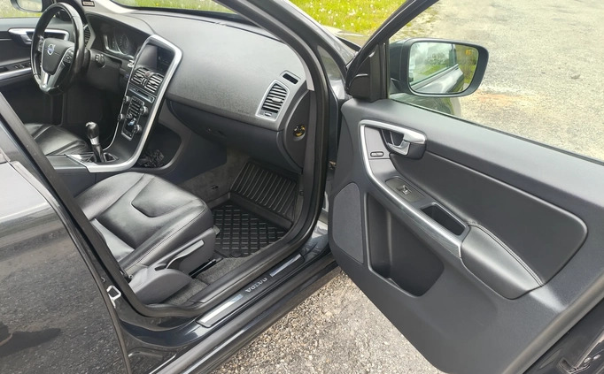 Volvo XC 60 cena 67000 przebieg: 211500, rok produkcji 2015 z Rzeszów małe 301